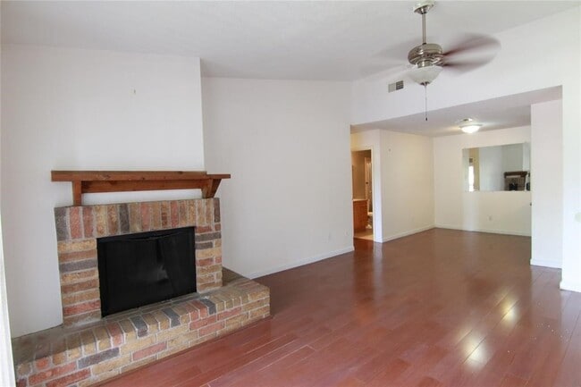 Photo - 10555 Turtlewood Ct Unit 1001