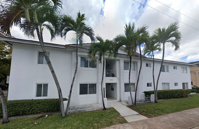 1410 SW 37th Ave