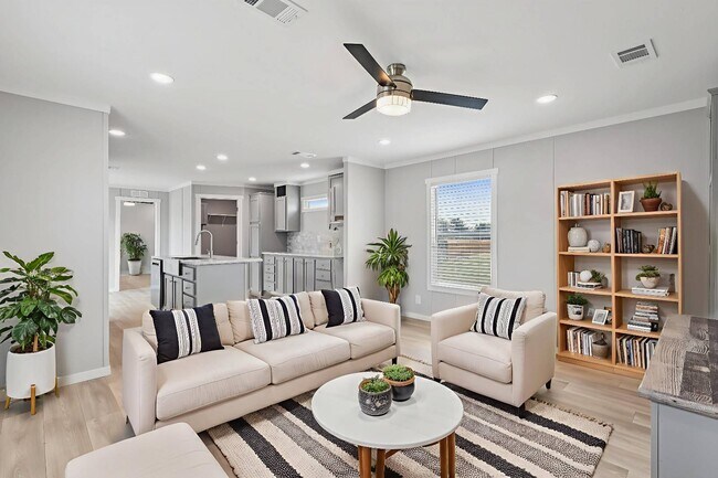 Photo - 1030 Monarch Dr