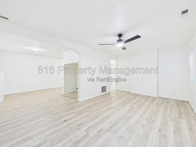 Photo - 6711 Agnes Ave