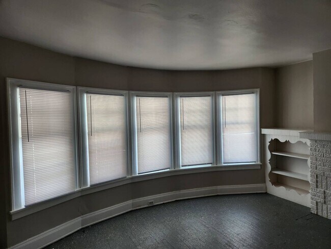 Photo - 1631 Hillcrest Rd Unit - 1