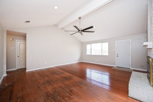 Photo - 1114 Blue Diamond Dr