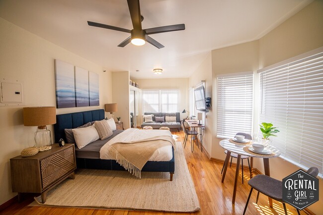 Building Photo - 26 Breeze Ave Unit 6