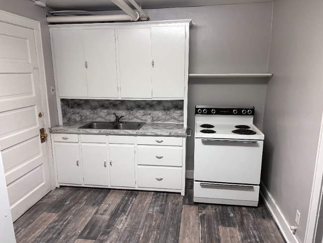 Photo - 208 5th Ave SW Unit 3