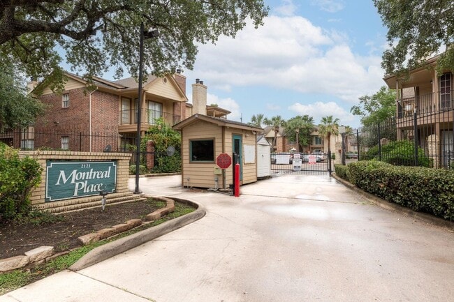 Photo - 2121 Hepburn St Unit 1216