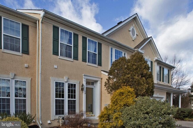 Building Photo - 30 Bridle Ct