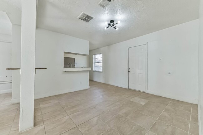 Photo - 11411 Murr Way