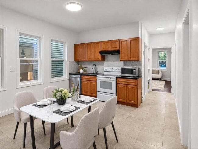 38 East St Unit 1