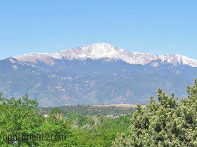 Many Mountain Views - Heatherwood Club Apartments