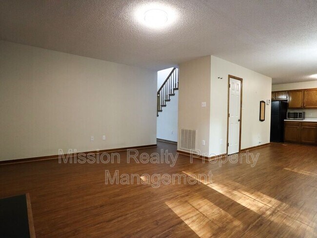 Photo - 6402 Willow Landing Way