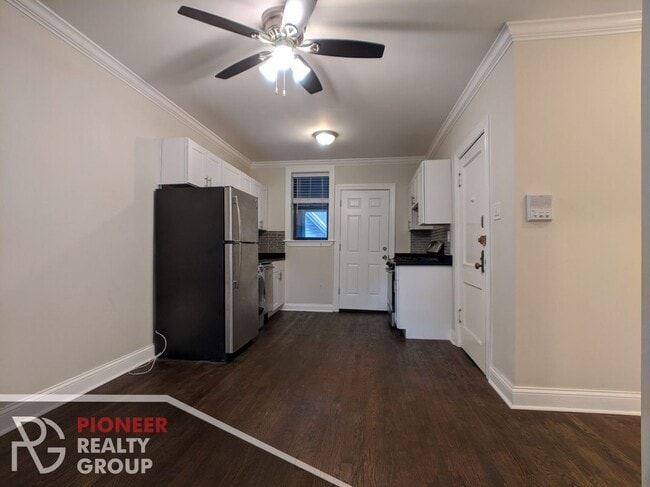 Photo - 1056 W Lill Ave Unit 2