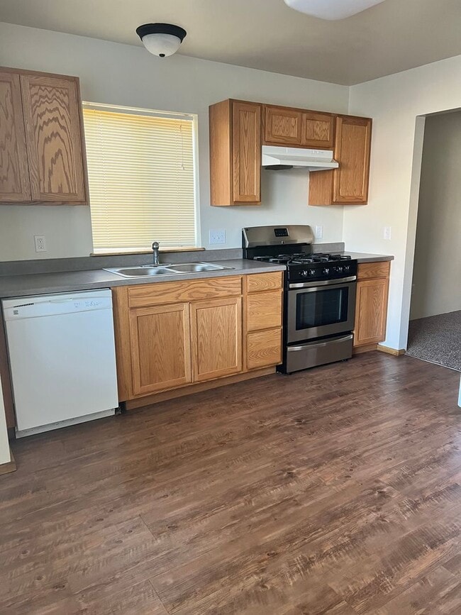 Building Photo - 644 Fillmore St Unit 644 Filmore St