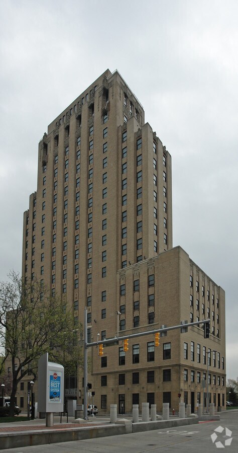 Fenn Tower - Fenn Tower Apartments