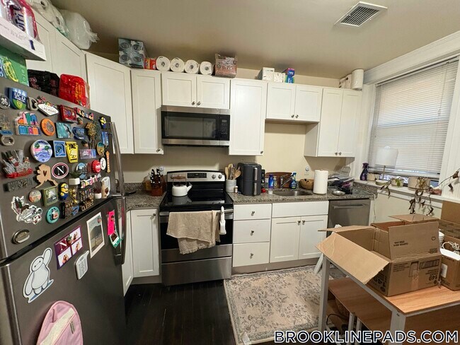 Photo - 1463 Beacon St Unit 23