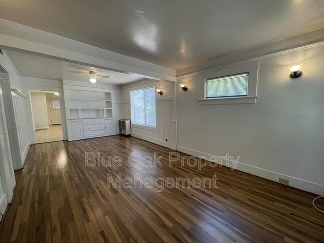 Photo - 960 Salem St Unit #A