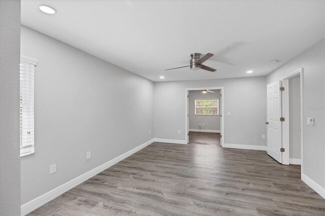 Photo - 618 Eastpointe Ct