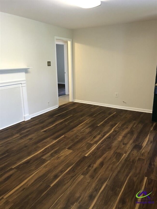 Photo - 122 Tinker Blvd