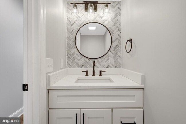 Photo - 13416 Whaley Ct