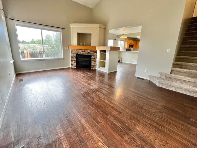 Building Photo - Spacious 4 Bed, 3.5 Bath Home with Finished Basement in South Fort Collins!