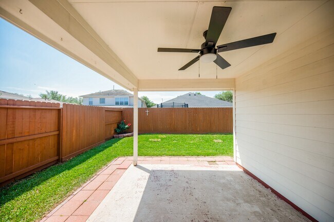 Photo - 19247 Dillsbury Ct