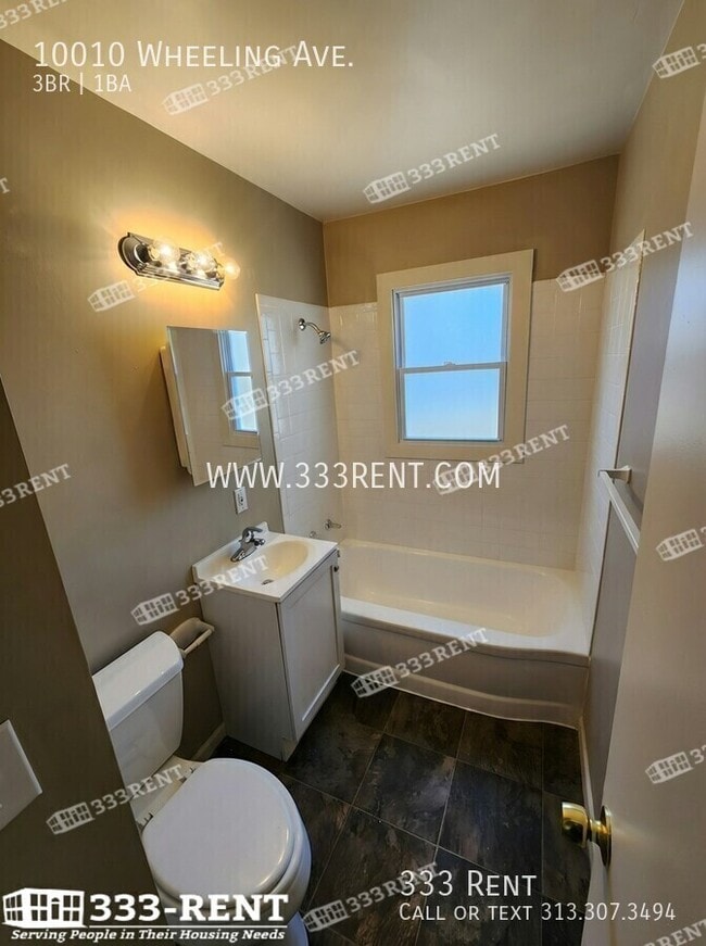Photo - 10010 Wheeling Ave