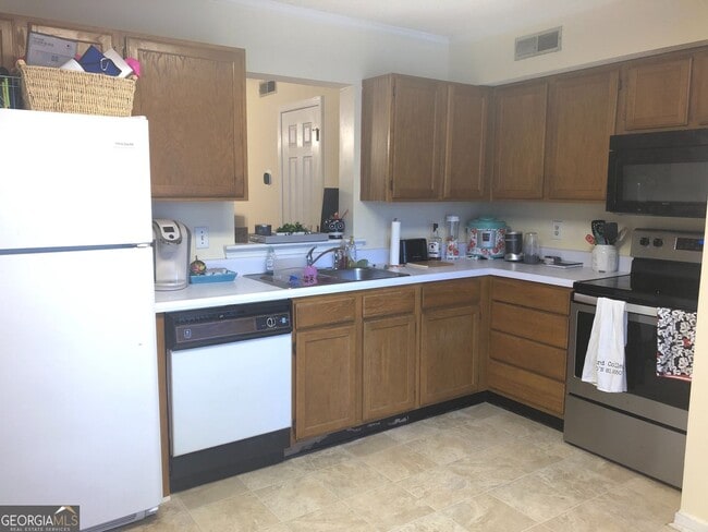 Photo - 188 Williams St