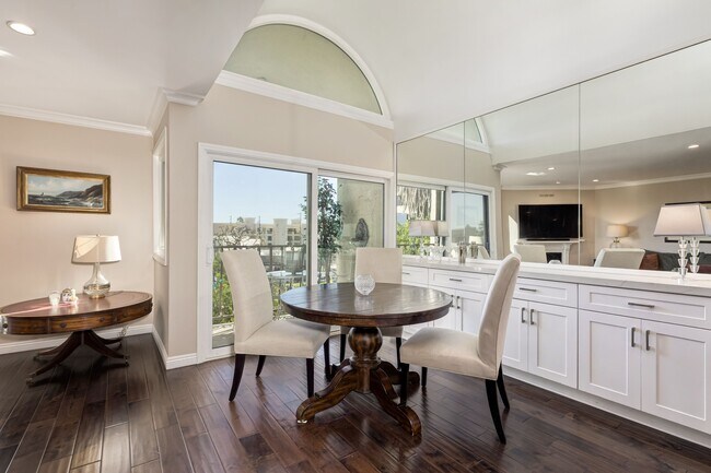 Photo - 11789 Montana Ave