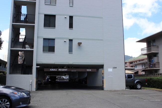 Building Photo - FOR RENT-1314 Kinau ST #204 Rental