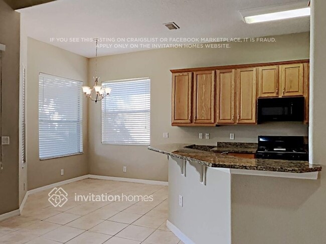 Photo - 652 Newhall Ln