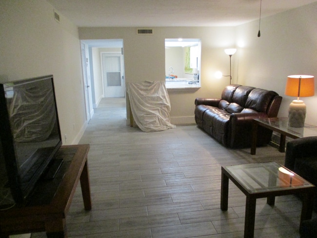 Photo - 4975 Viceroy St Unit 203