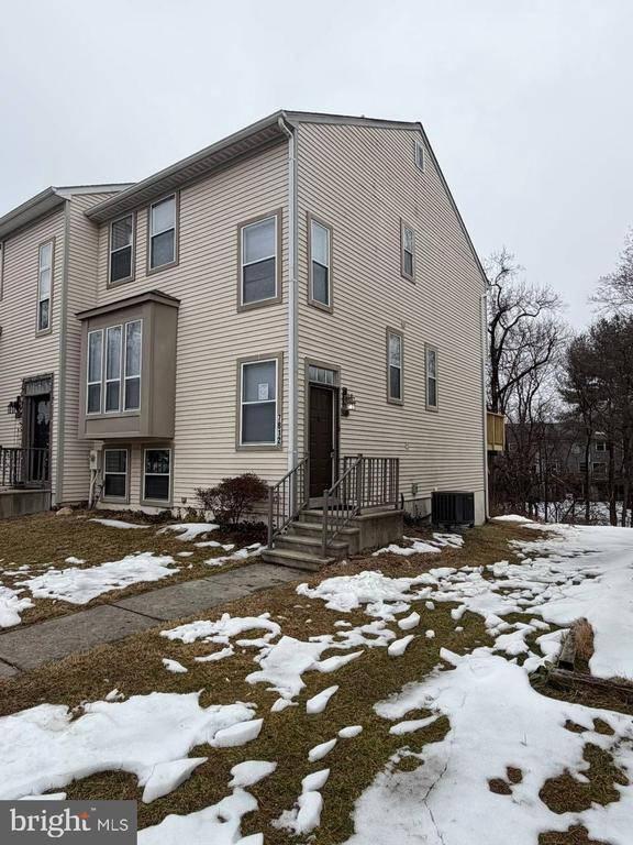 Photo - 7812 WHISTLING Ct