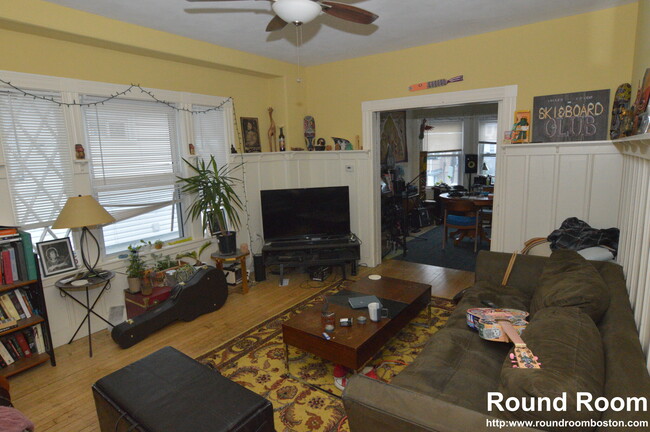 Photo - 68 Etna St Apartments Unit 2