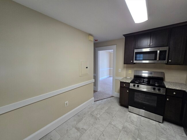 Photo - 288 Pleasant St Unit 7