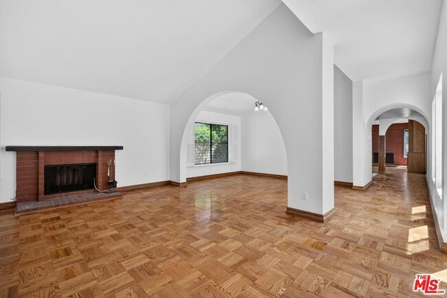 Photo - 7652 Quimby Ave