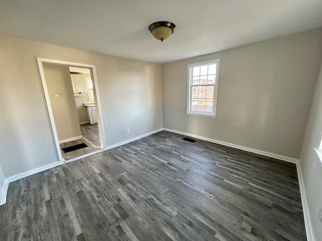 Photo - 3944 40th St N