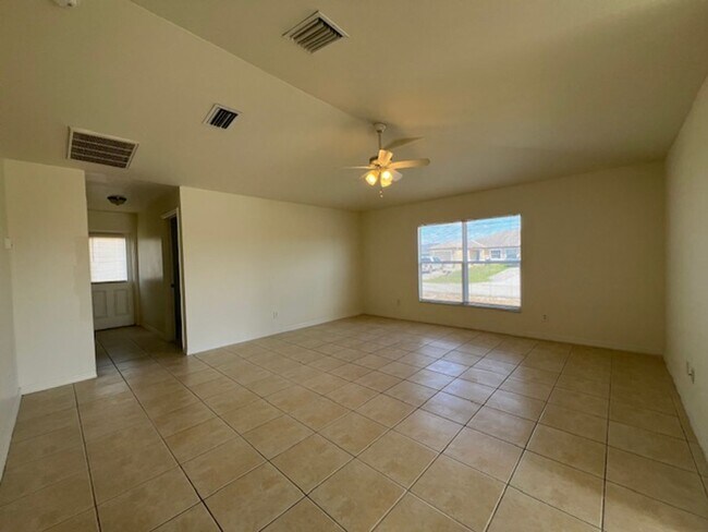 Photo - 4400/4402 27th Street SW Unidad 4400