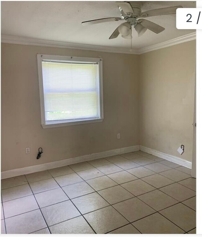 Photo - 2031 Pace Blvd Unidad Spacious Apt in Algiers