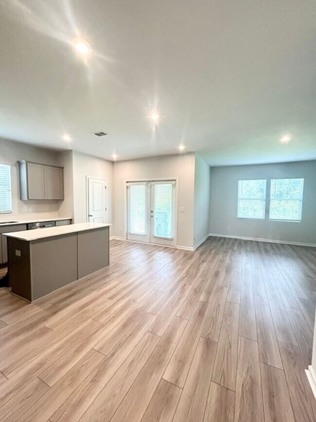 Photo - ONE STORY LIVING IN BLYTHEWOOD'S GRAND ARBOR