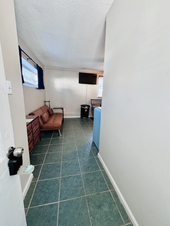 Photo - 1105 W Rock Spring Rd