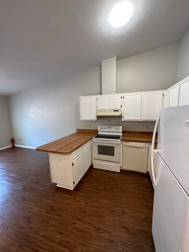 Photo - 218-B White Drive - One Bedroom Patio Home