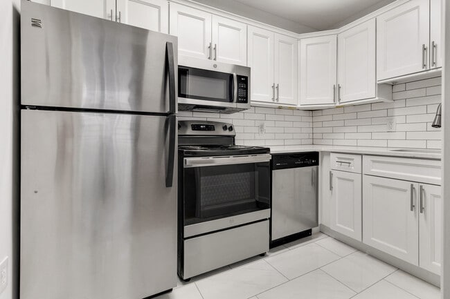 Estudio Modelo D - The Regency on Elm