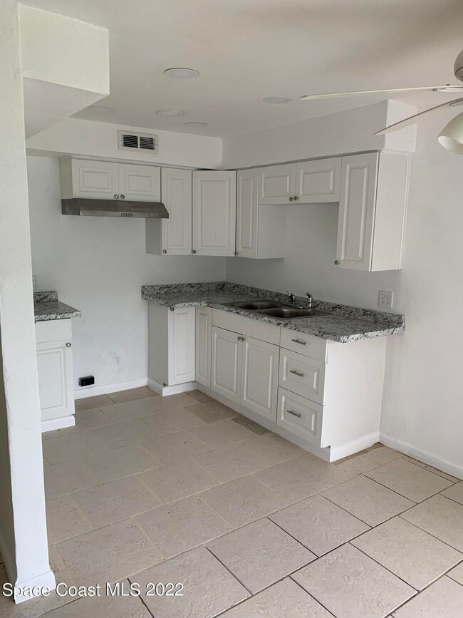 Photo - 180 Minna Ln Unit 306