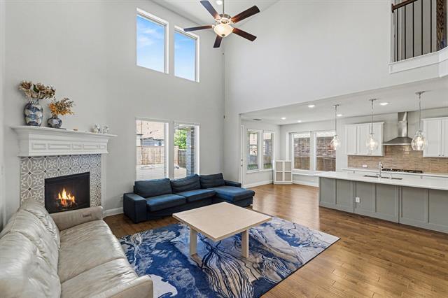 Photo - 1700 Rain Lily St