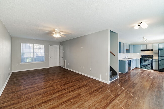 Photo - 138 welch Place, unit 4 Unit 4