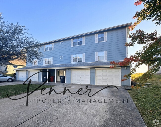 Building Photo - 3808 SW 8th St. Terrace Rental