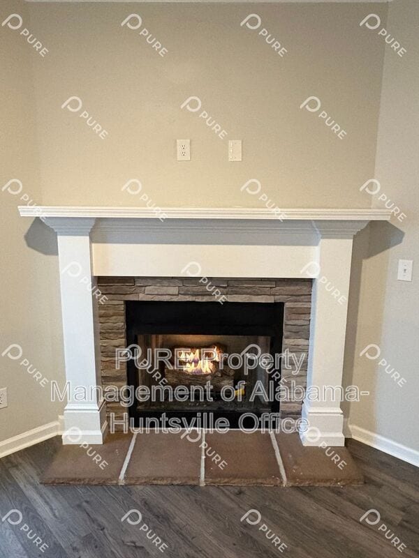 Photo - 14170 Lannister Ln