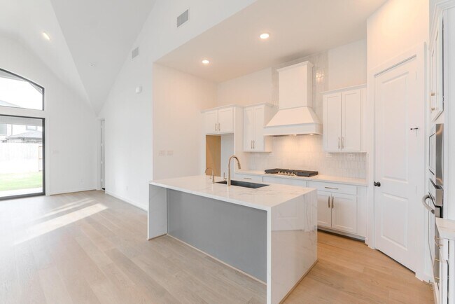 Photo - 21722 Ellsworth Gdn Ln