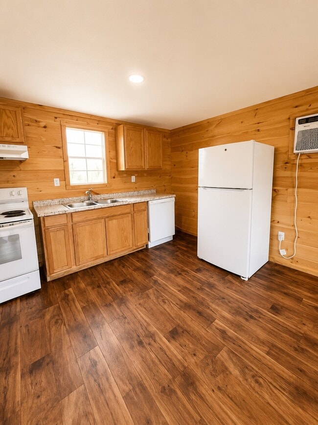 Photo - 113 Redbud Trl