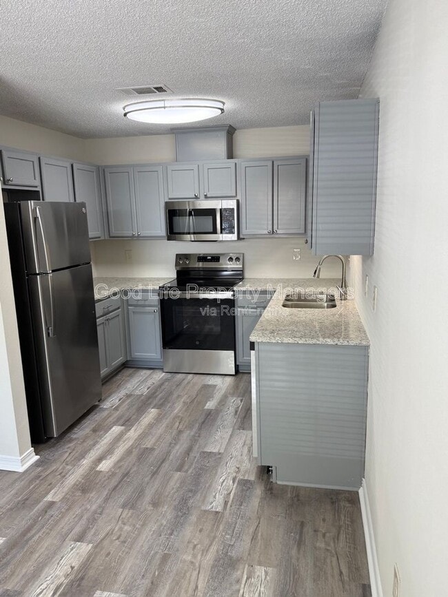 Photo - 9980 Bowman Ave