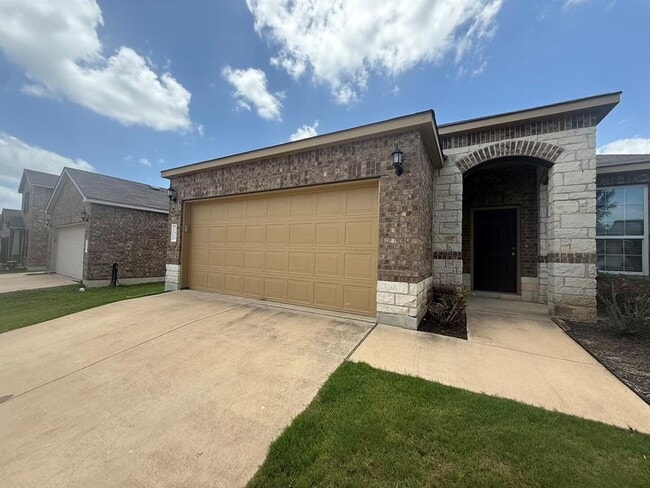 Photo - 352 Martha Dr